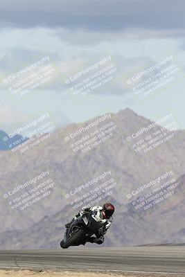 media/Nov-16-2025-Race Pace (Sun) [[8c5fa54630]]/Verified Riders/5-Turn 9 (1135am)/